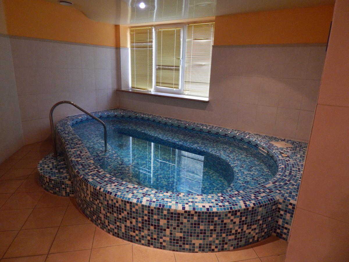 Karpaty Viking Motel Nizhneye Sinevidnoye ภายนอก รูปภาพ