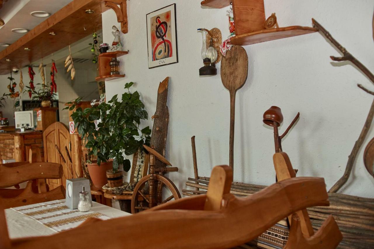 Karpaty Viking Motel Nizhneye Sinevidnoye ภายนอก รูปภาพ
